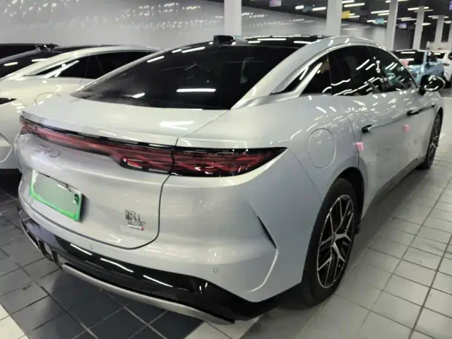 BYD Han L — Фото автомобиля 3