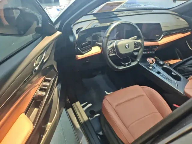 Changan X5 Plus — Фото автомобиля 15