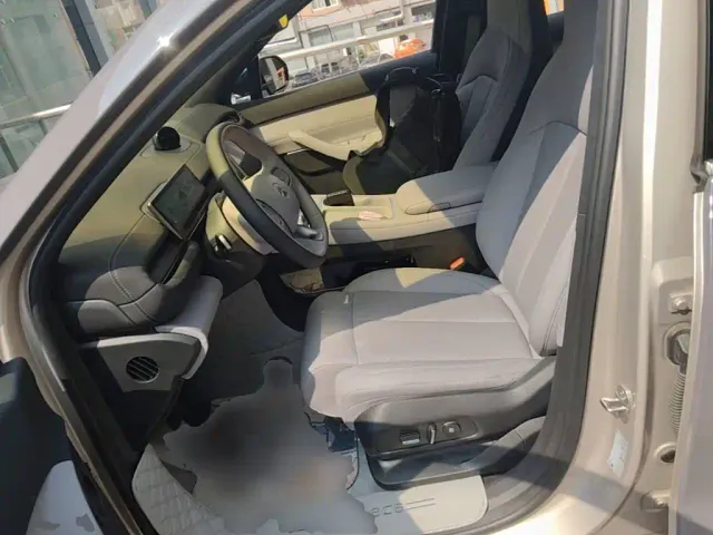 Nio EC6 — Фото автомобиля 14