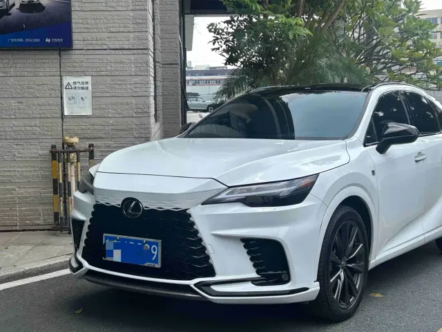 Lexus RX — Фото автомобиля 5