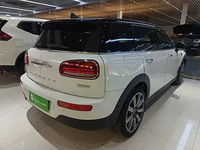 MINI Clubman — Фото автомобиля 6