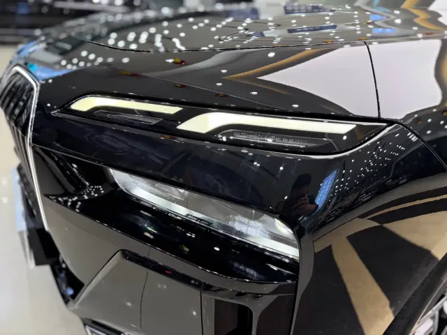 BMW 7 Series — Фото автомобиля 22