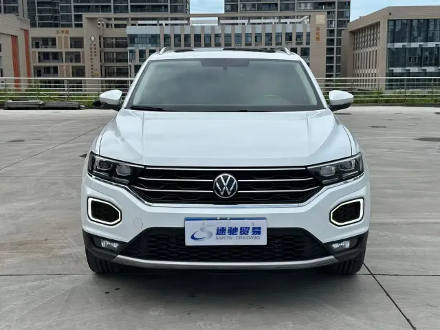 Volkswagen T-Roc — Фото автомобиля 2