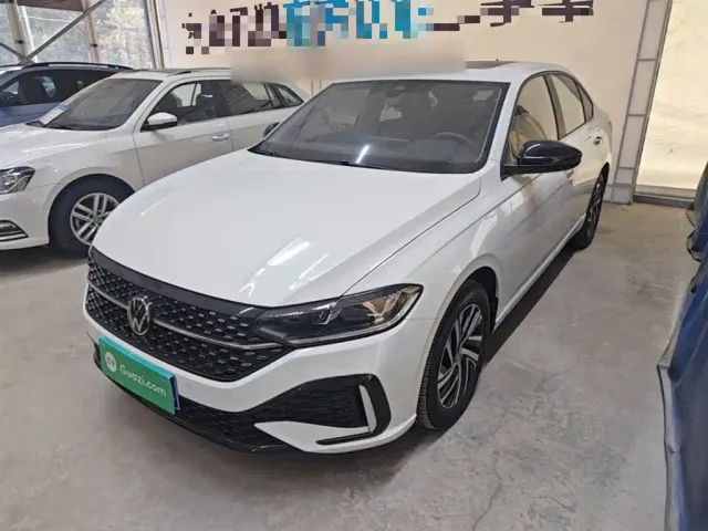 Фотография автомобиля — Volkswagen Lavida