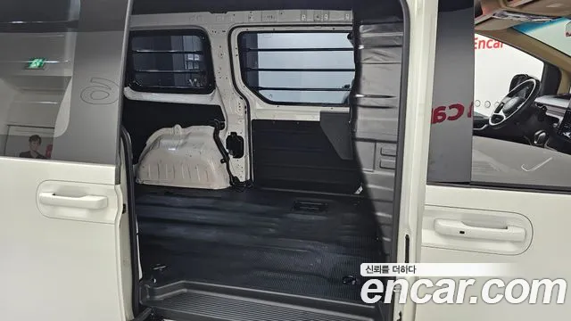 Hyundai Staria Staria — Фото автомобиля 8