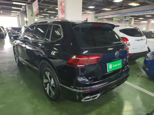 Volkswagen Tiguan L — Фото автомобиля 4