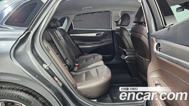 Hyundai Grandeur New — Фото автомобиля 28