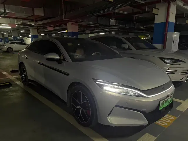 BYD Han L — Фото автомобиля 3