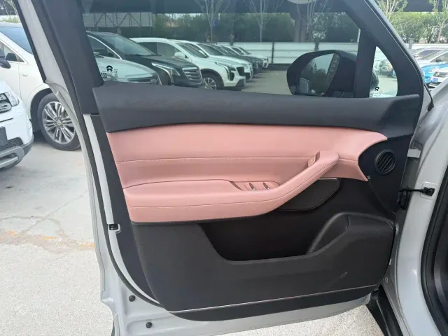 Nio EC6 — Фото автомобиля 3