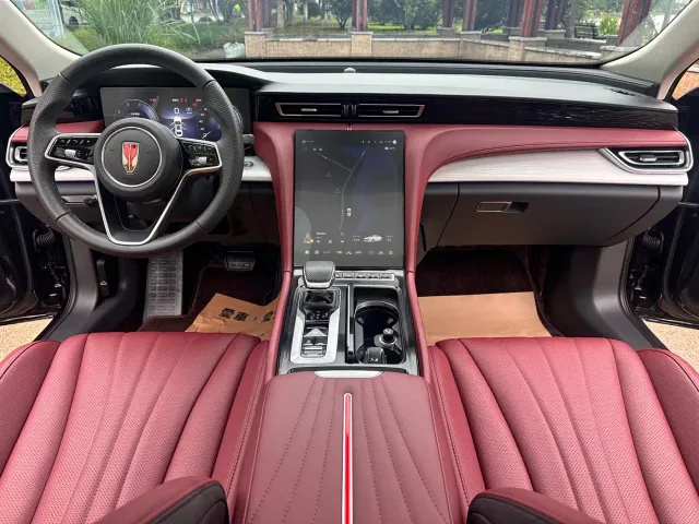 Hongqi H5 — Фото автомобиля 15