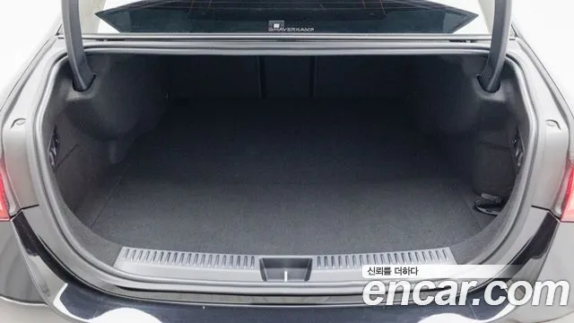 Mercedes-Benz E-Class W214 — Фото автомобиля 11