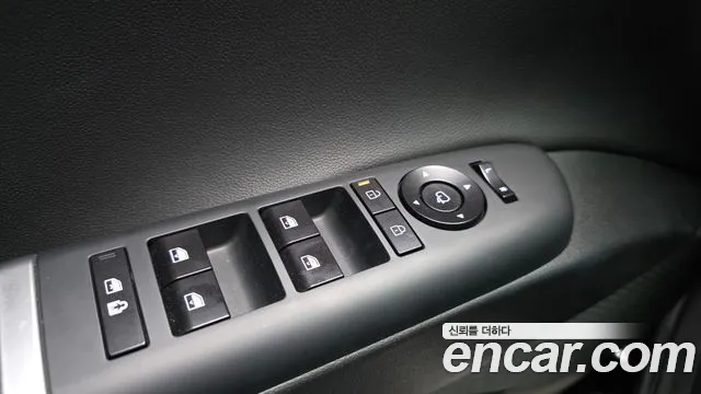 Hyundai Grandeur Grandeur (GN7) 2.5 Бензин 2WD — Фото автомобиля 23