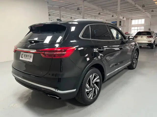 Hongqi HS5 — Фото автомобиля 4