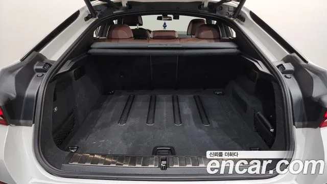 BMW X6 xDrive40i M Sport — Фото автомобиля 20