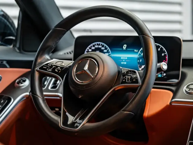 Mercedes-Benz S-Class — Фото автомобиля 11