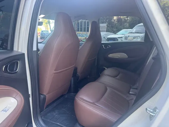 Wuling Bingo — Фото автомобиля 12