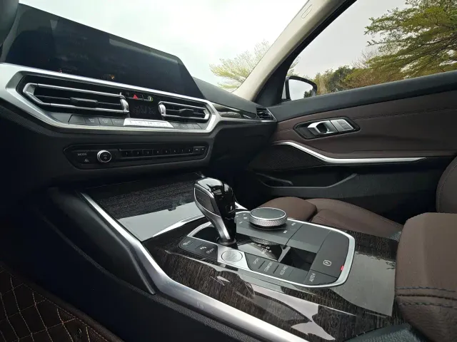 BMW 3 Series — Фото автомобиля 18
