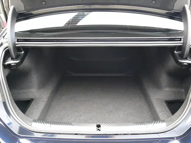 BMW 5 Series — Фото автомобиля 29
