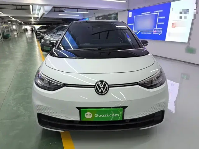 Volkswagen ID.3 — Фото автомобиля 2