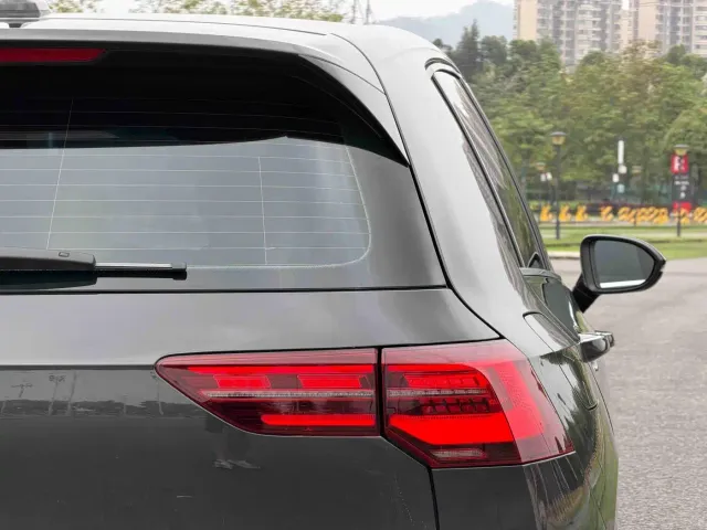 Volkswagen Golf GTI — Фото автомобиля 9