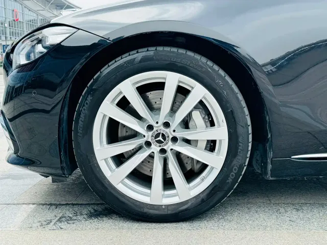 Mercedes-Benz S-Class — Фото автомобиля 12