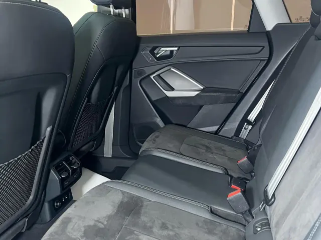 Audi Q3 — Фото автомобиля 12