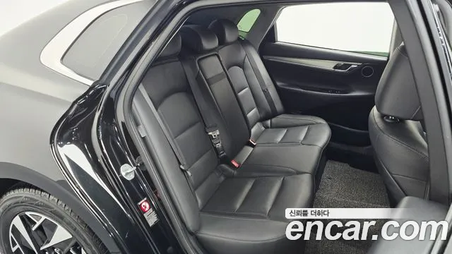 Hyundai Grandeur — Фото автомобиля 12