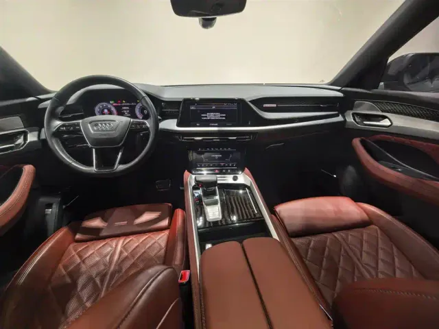 Audi Q6 — Фото автомобиля 19