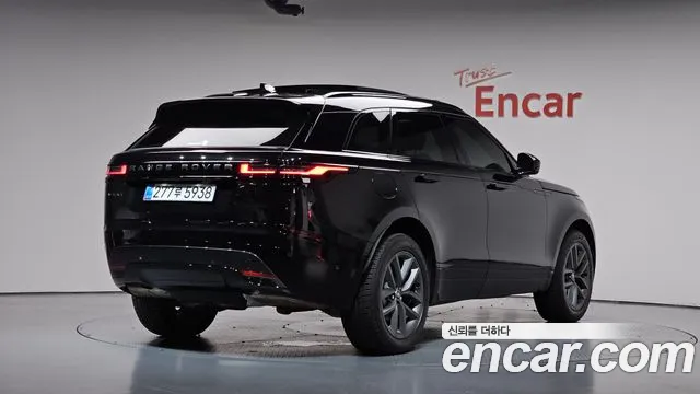 Land Rover Range Rover Velar — Фото автомобиля 2