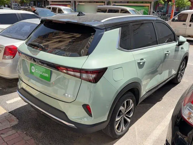 Wuling Asta — Фото автомобиля 4