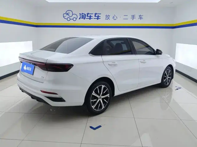 Geely Emgrand — Фото автомобиля 3