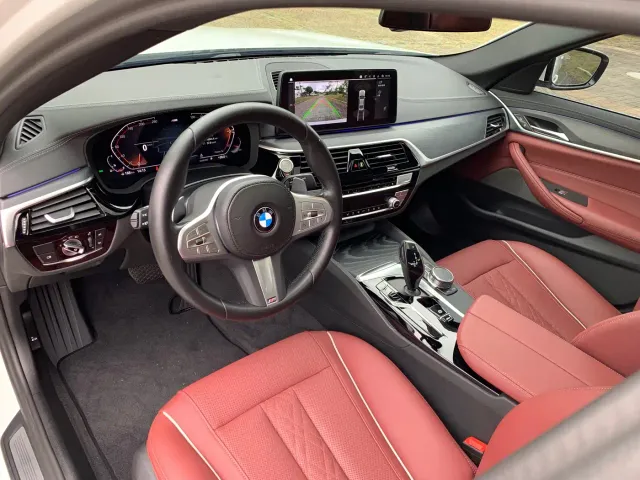 BMW 5 Series — Фото автомобиля 8