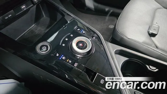 Kia Niro — Фото автомобиля 12