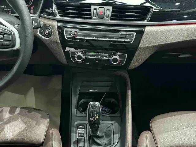 BMW X1 — Фото автомобиля 12