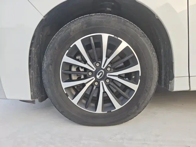 GAC Trumpchi M8 — Фото автомобиля 22