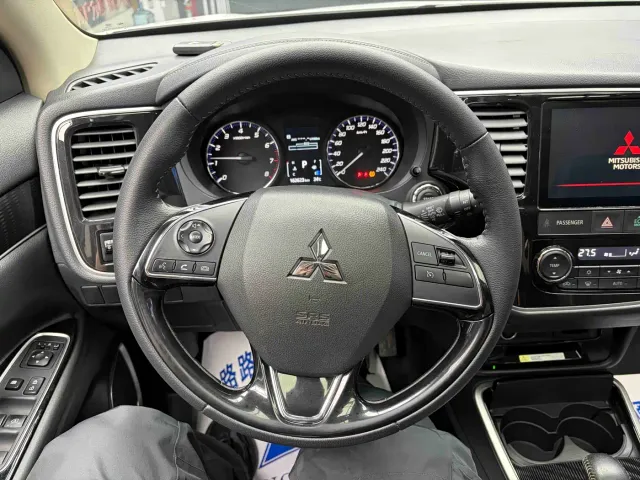 Mitsubishi Outlander — Фото автомобиля 10