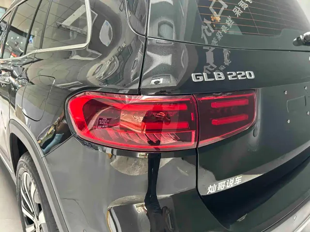 Mercedes-Benz GLB-Class — Фото автомобиля 3