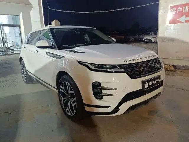 Land Rover Range Rover Evoque 2021 Range Rover Evoque L 249PS R-Dynamic S Performance Edition — Фото автомобиля 3