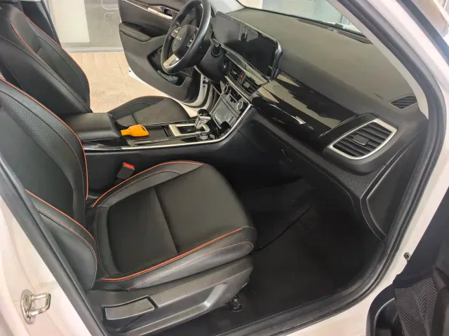 Kia Seltos — Фото автомобиля 8
