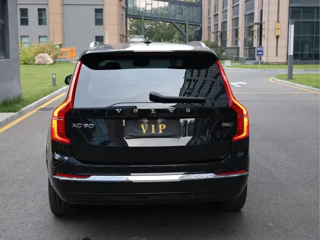 Volvo XC90 — Фото автомобиля 5