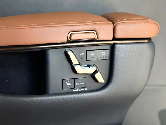 Toyota Alphard — Фото автомобиля 16