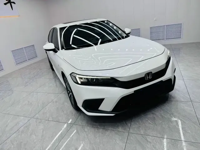 Honda Civic — Фото автомобиля 3