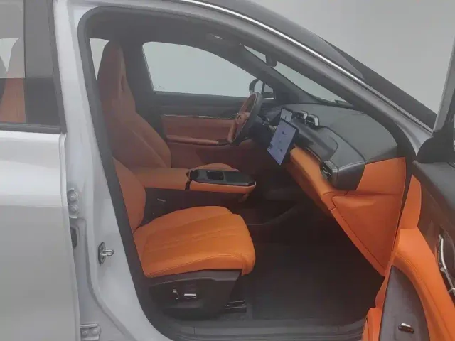 Dongfeng Fengshen L7 — Фото автомобиля 23