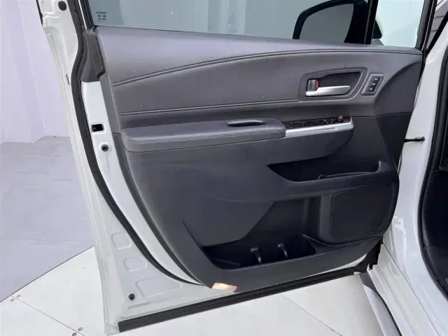 Toyota Granvia — Фото автомобиля 18
