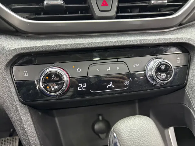 Chevrolet Orlando — Фото автомобиля 18