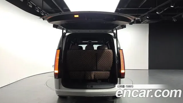 Hyundai Staria Staria (New) — Фото автомобиля 20