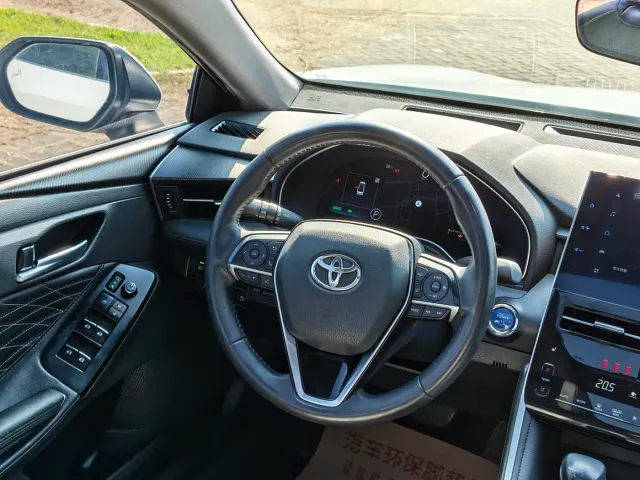Toyota Avalon — Фото автомобиля 11