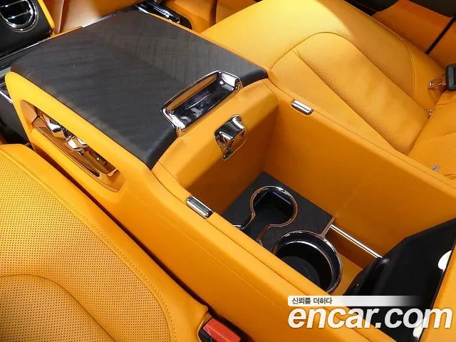 Rolls-Royce Cullinan — Фото автомобиля 16