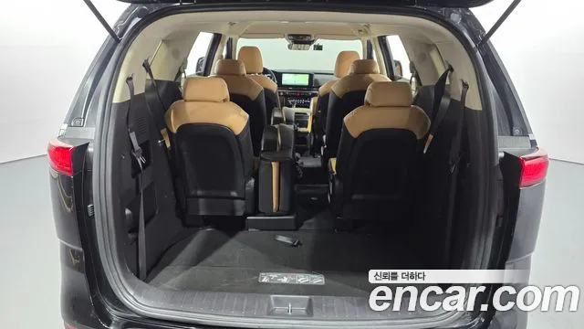 Kia Carnival 4th Gen — Фото автомобиля 22