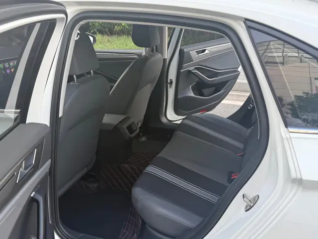 Volkswagen Sagitar — Фото автомобиля 10